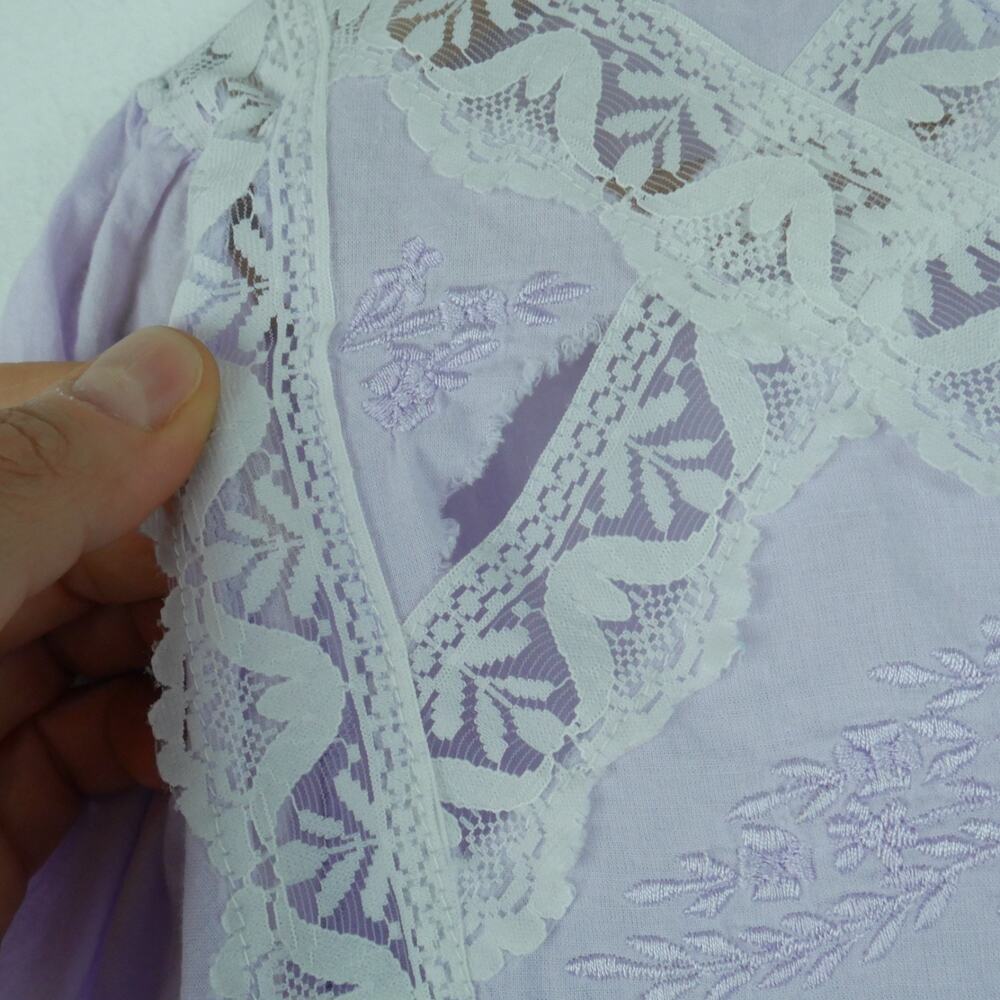 Vintage Small Nightgown Pastel Purple Grannycore Prairie Modest Cottagecore 90s - Picture 3 of 12